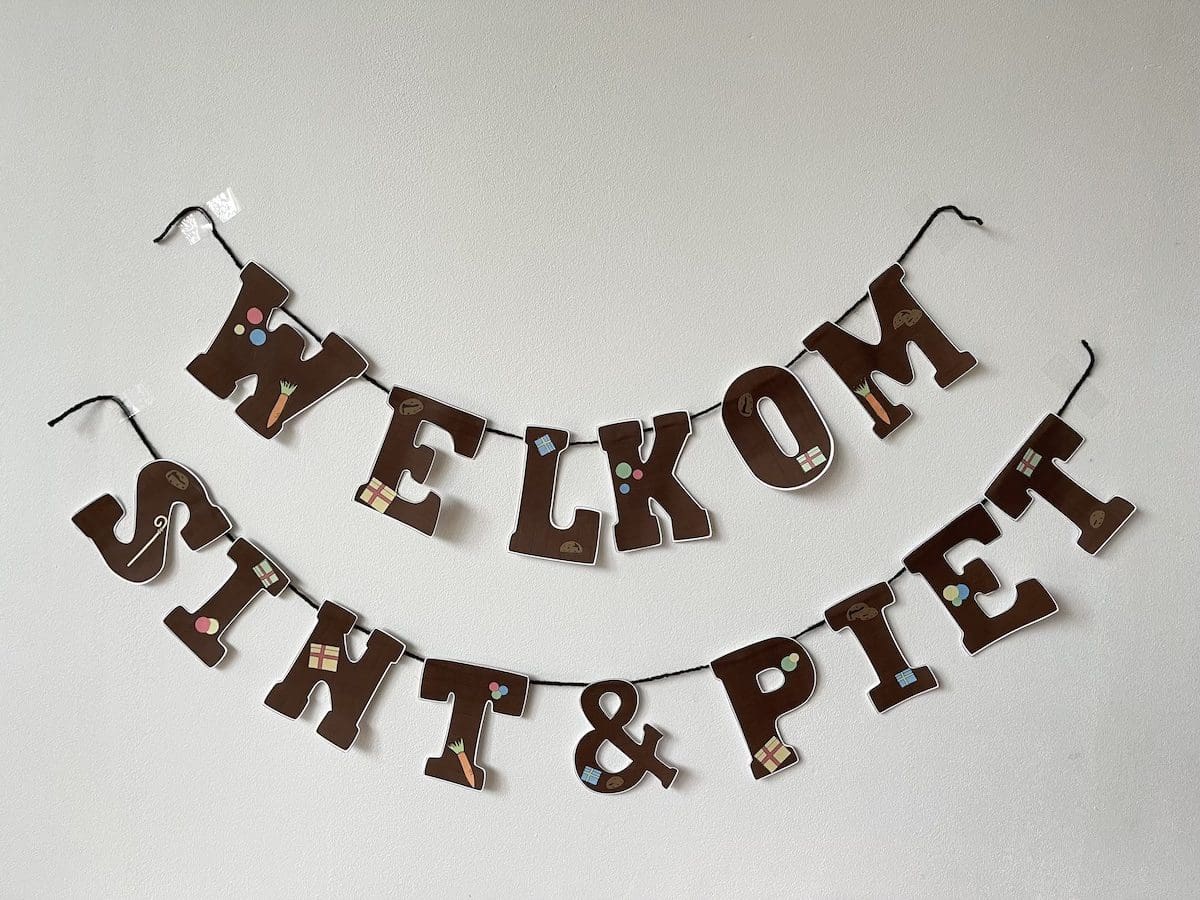Chocoladeletter slinger maken, makkelijk met deze printable!